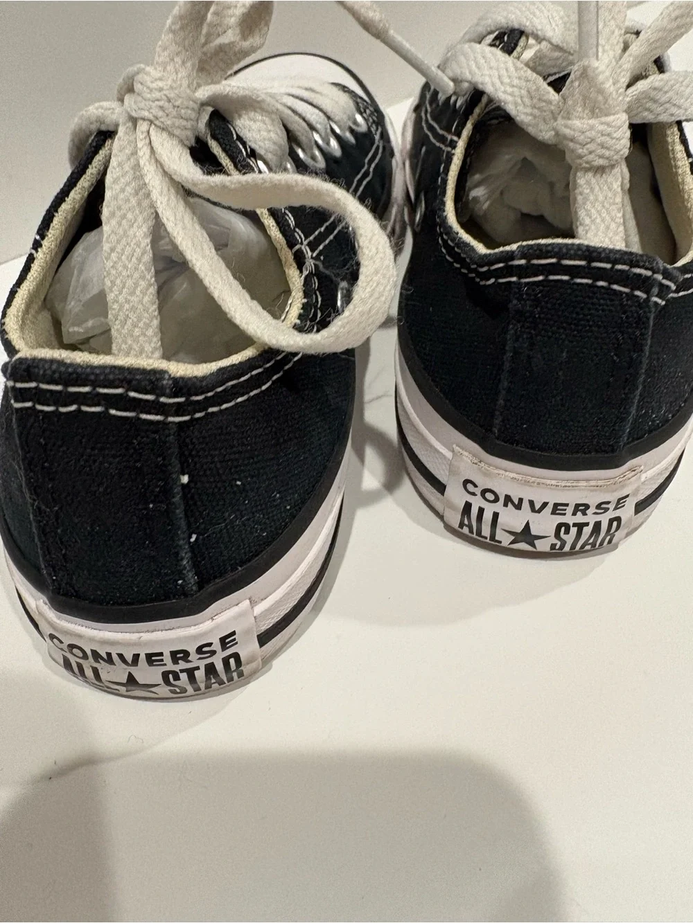 Kids Black Canvas Low-Top Converse All Star Sneakers youth size 11